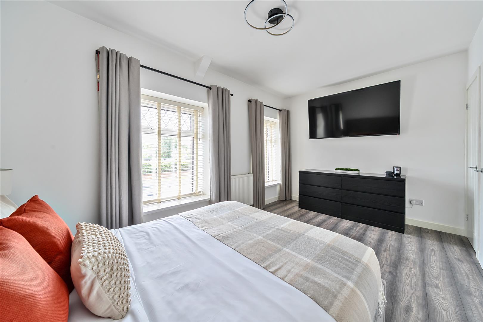 Swansea Road, Pontlliw, Swansea, SA4 9EJ